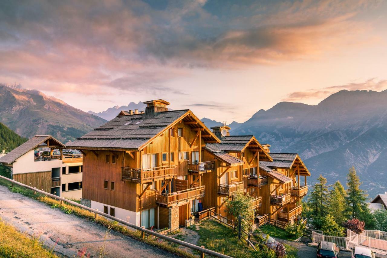 Aparthotel Hameau Des Ecrins By Infinimountain Puy-Saint-Vincent Exteriér fotografie